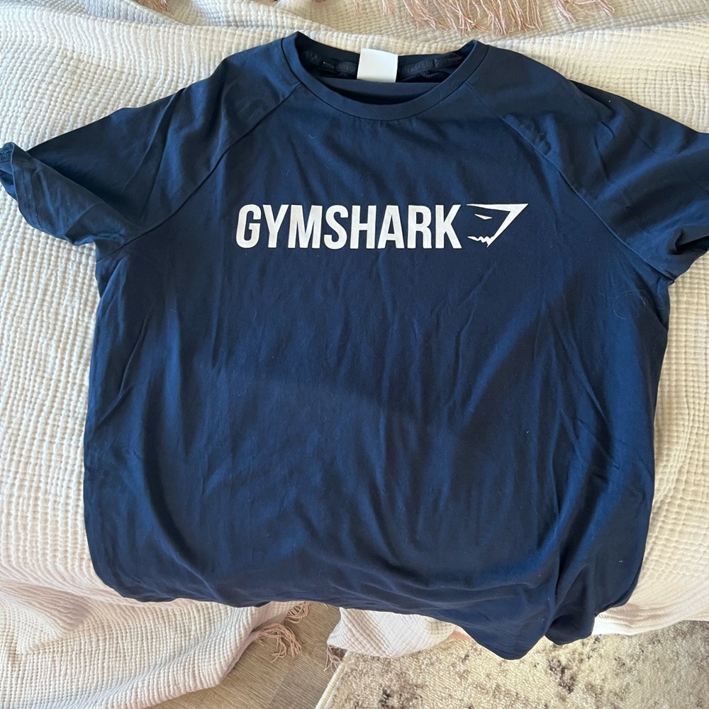 Men’s gymshark navy short sleeve tee size medium